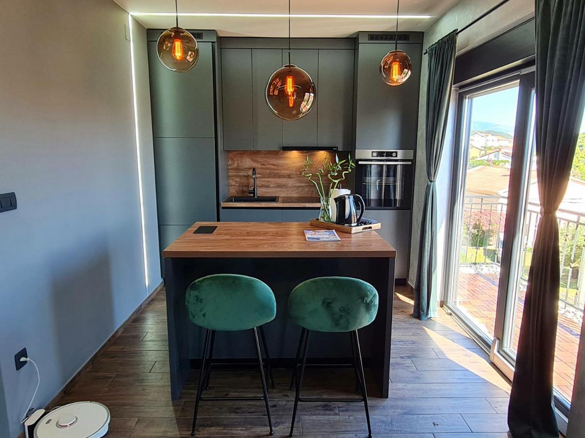 Modern Studio With A Beautiful View 拉布 外观 照片