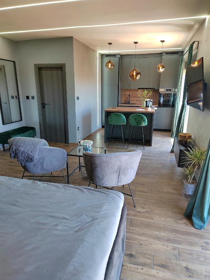 Modern Studio With A Beautiful View 拉布 外观 照片