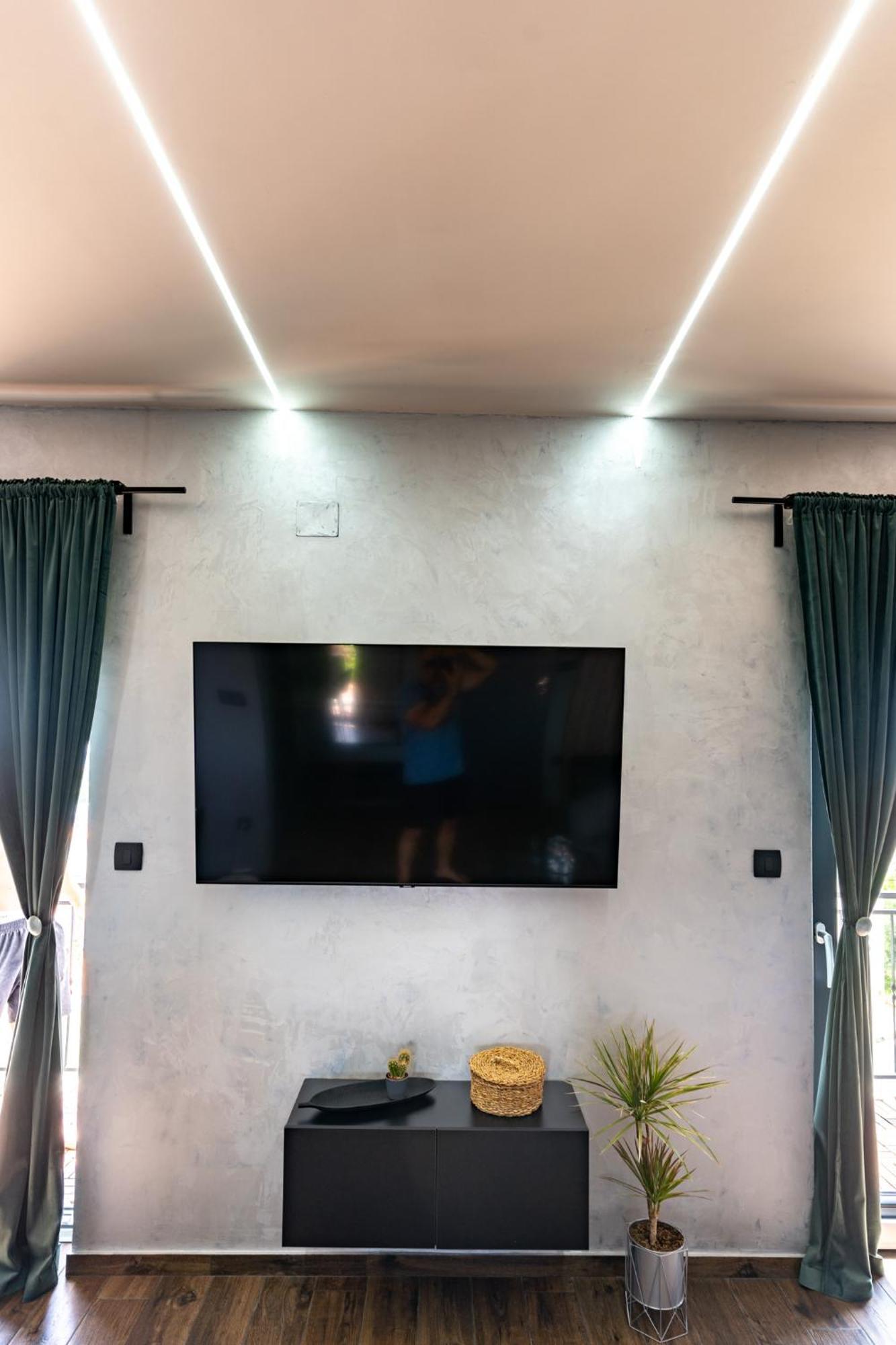 Modern Studio With A Beautiful View 拉布 外观 照片